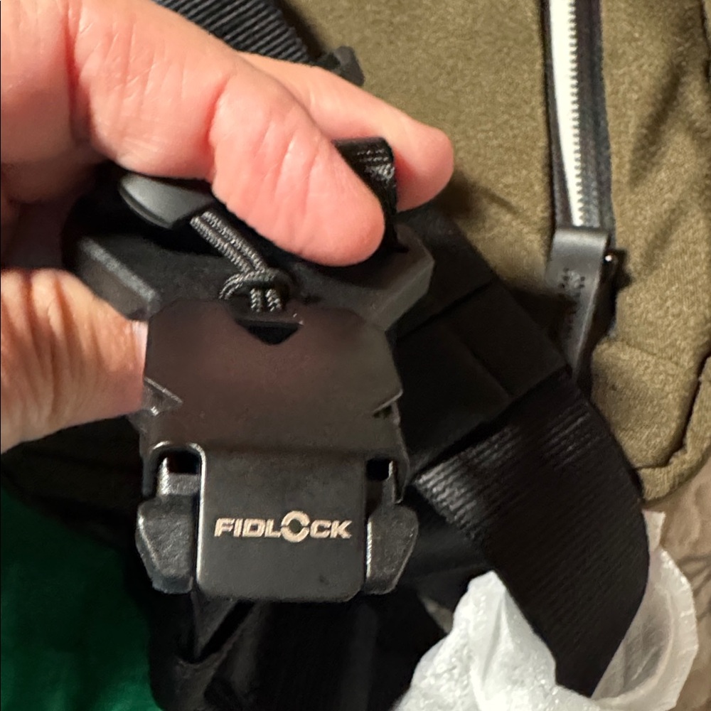 NWT ALPAKA Go Sling Mini V2 - Army Green with Fidlock - Picture 11 of 14
